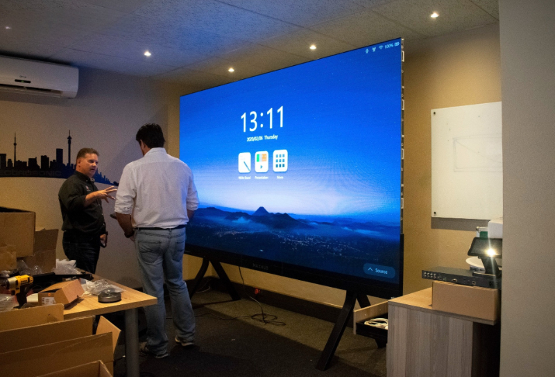 Màn hình tương tác 4K có độ phân giải cao