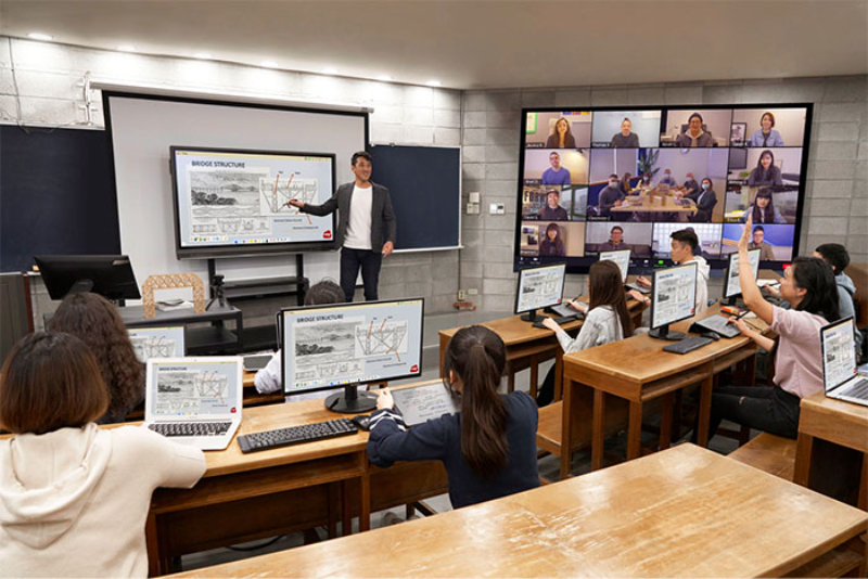 Giải pháp mới dạy học Online trên màn hình tương tác