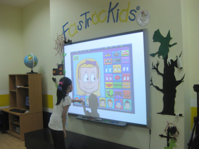 Ứng dụng của bảng viết điện tử thông minh trong đa dạng lĩnh vực